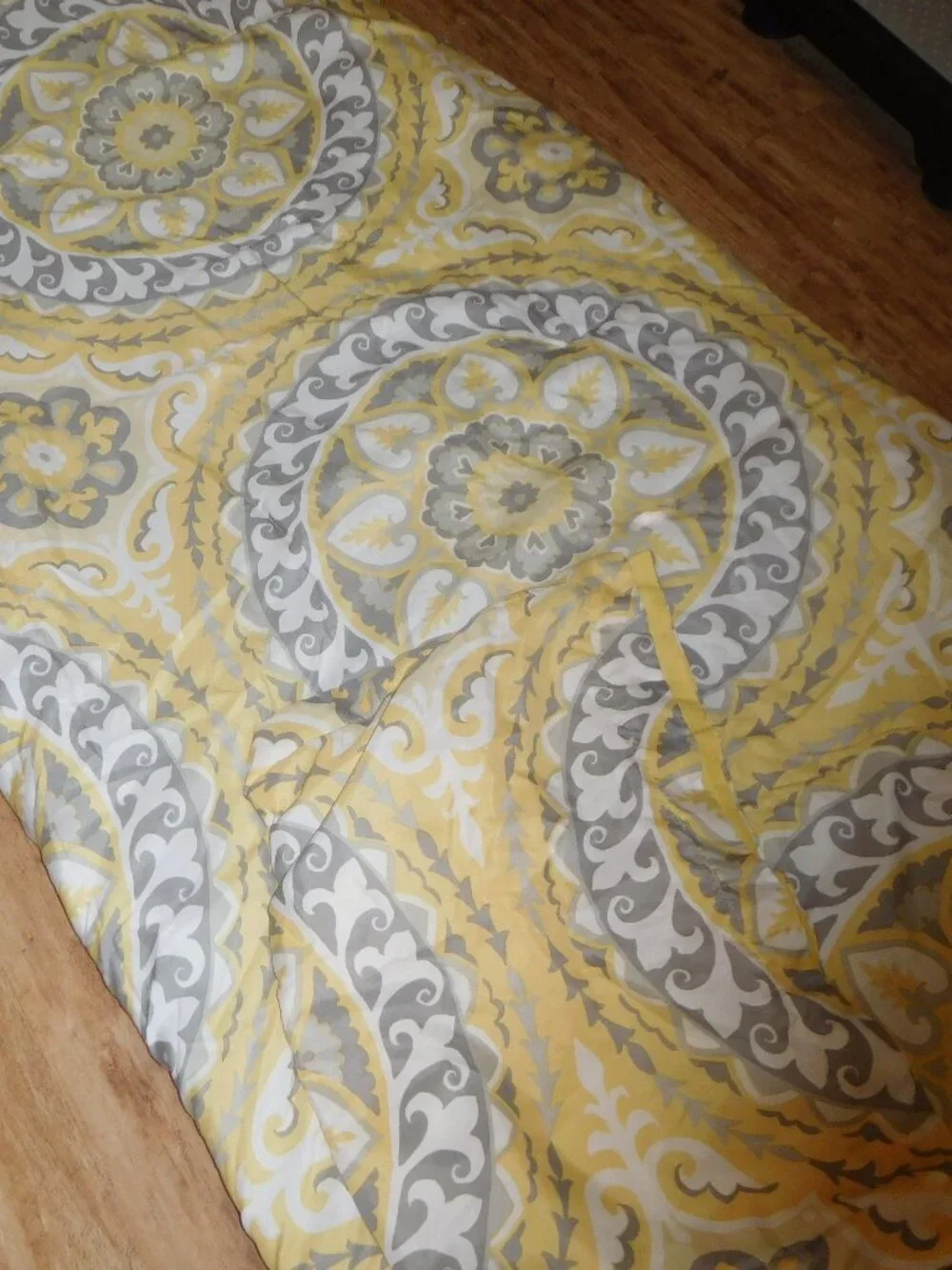 Twin Comforter w/ pillow case